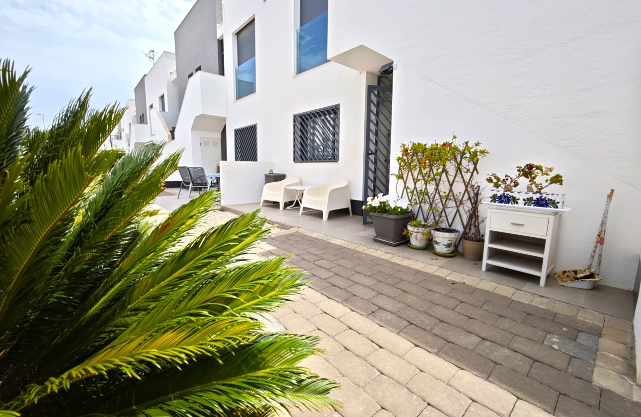Resale - Apartment -
La Zenia - Costa Blanca