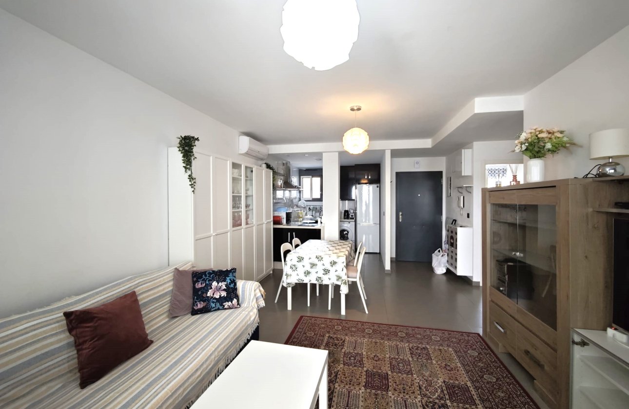 Resale - Apartment -
La Zenia - Costa Blanca