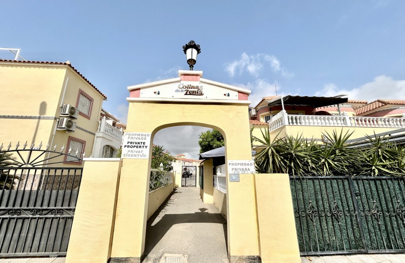 Resale - Apartment -
La Zenia - Costa Blanca
