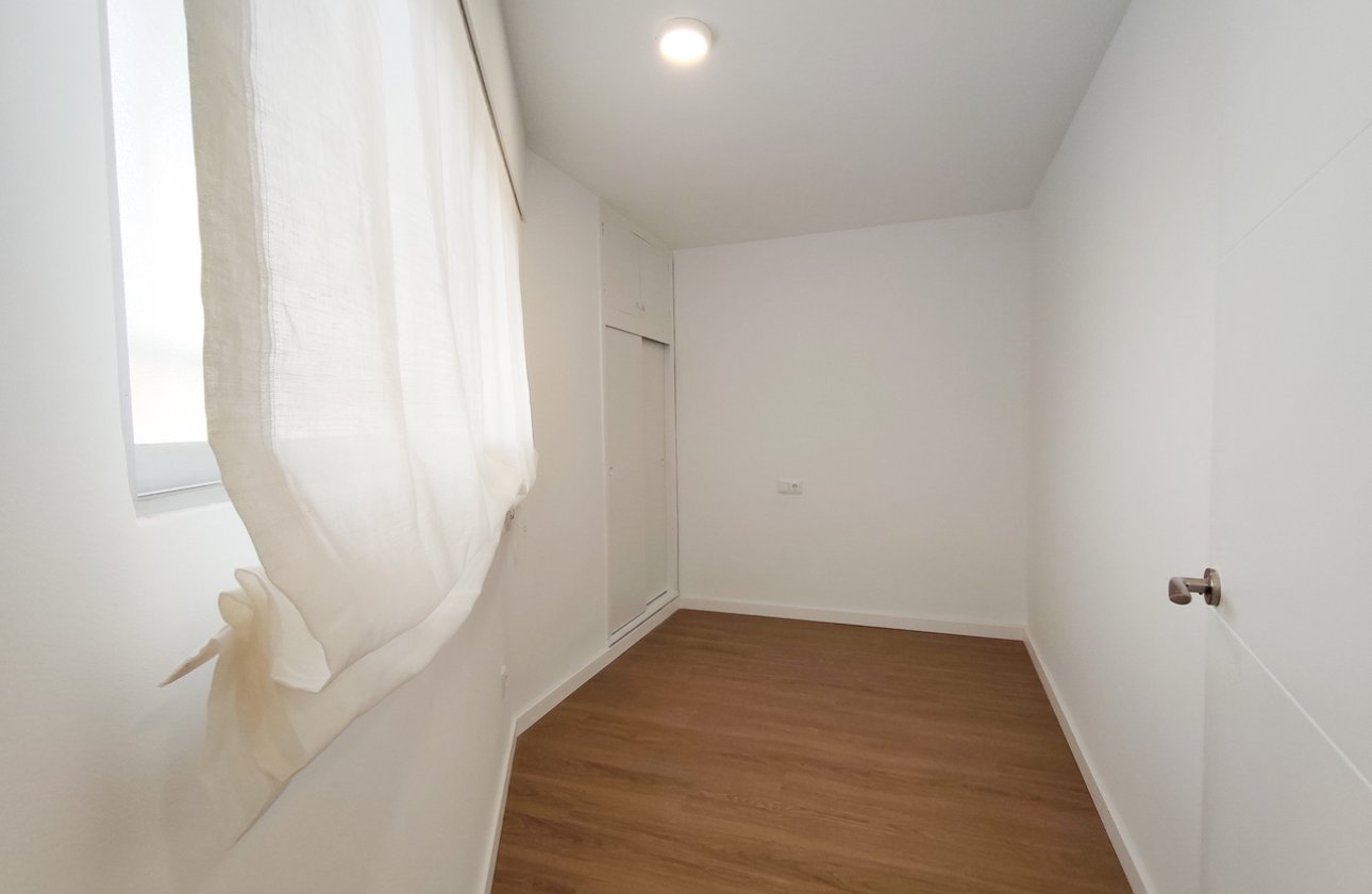 Resale - Apartment -
La Zenia - Costa Blanca