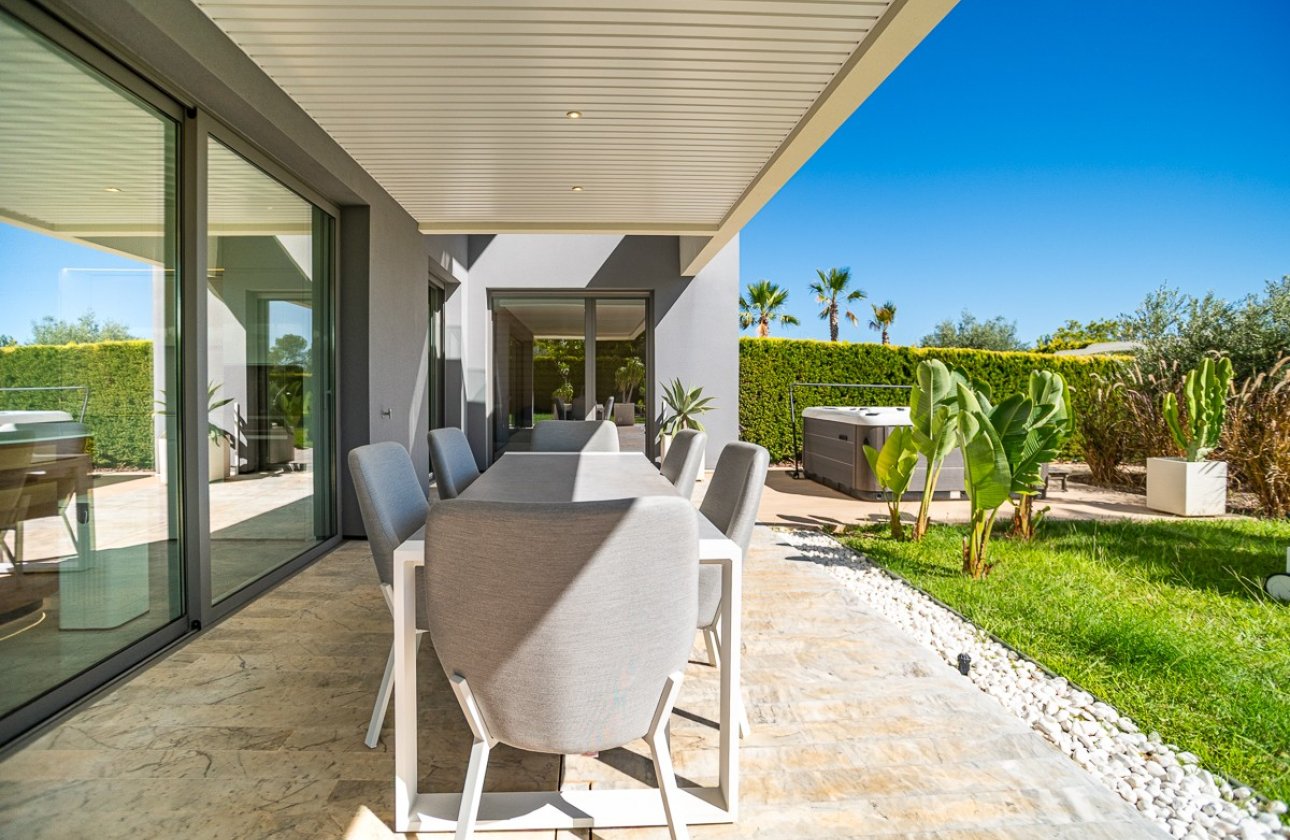 Resale - Apartment -
Las Colinas Golf - Costa Blanca