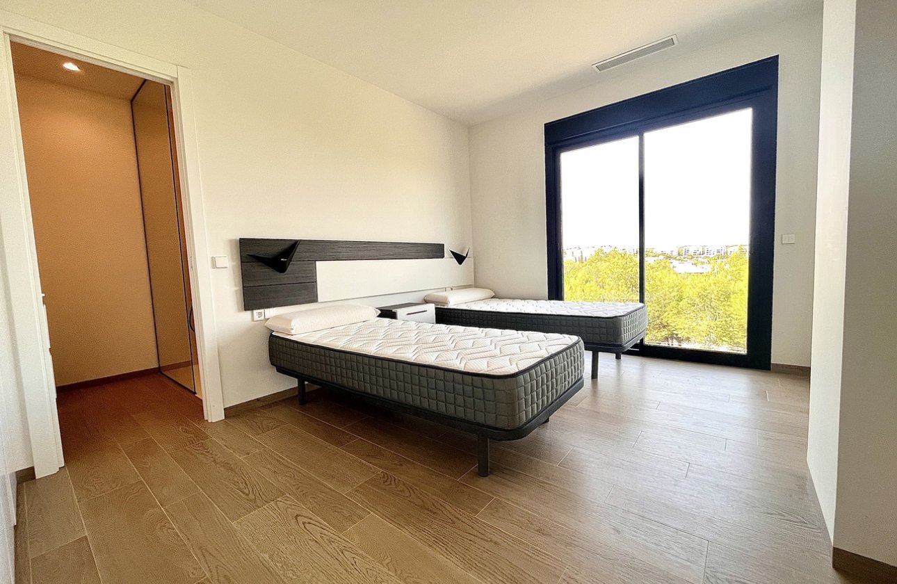 Resale - Apartment -
Las Colinas Golf - Costa Blanca