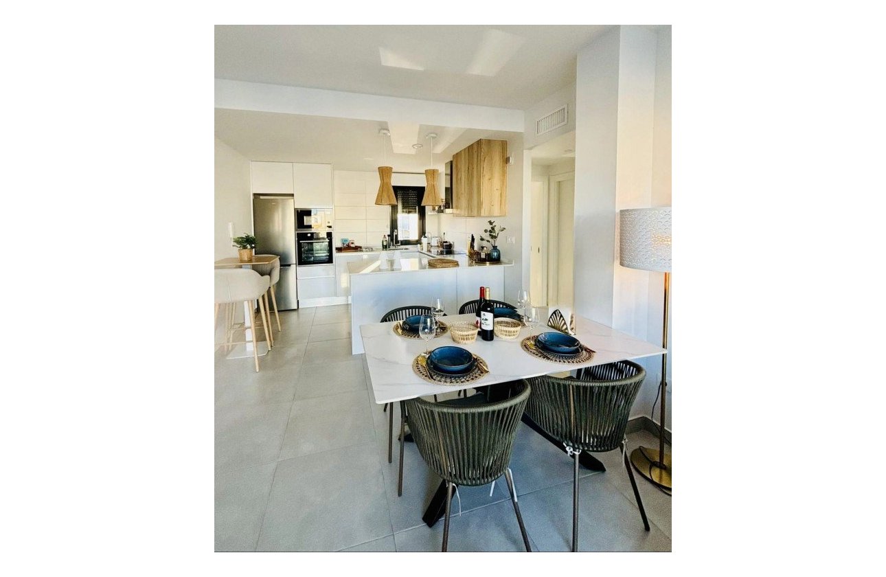 Resale - Apartment -
Las Filipinas - Inland