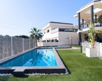 Resale - Apartment -
Lo Crispin - Inland