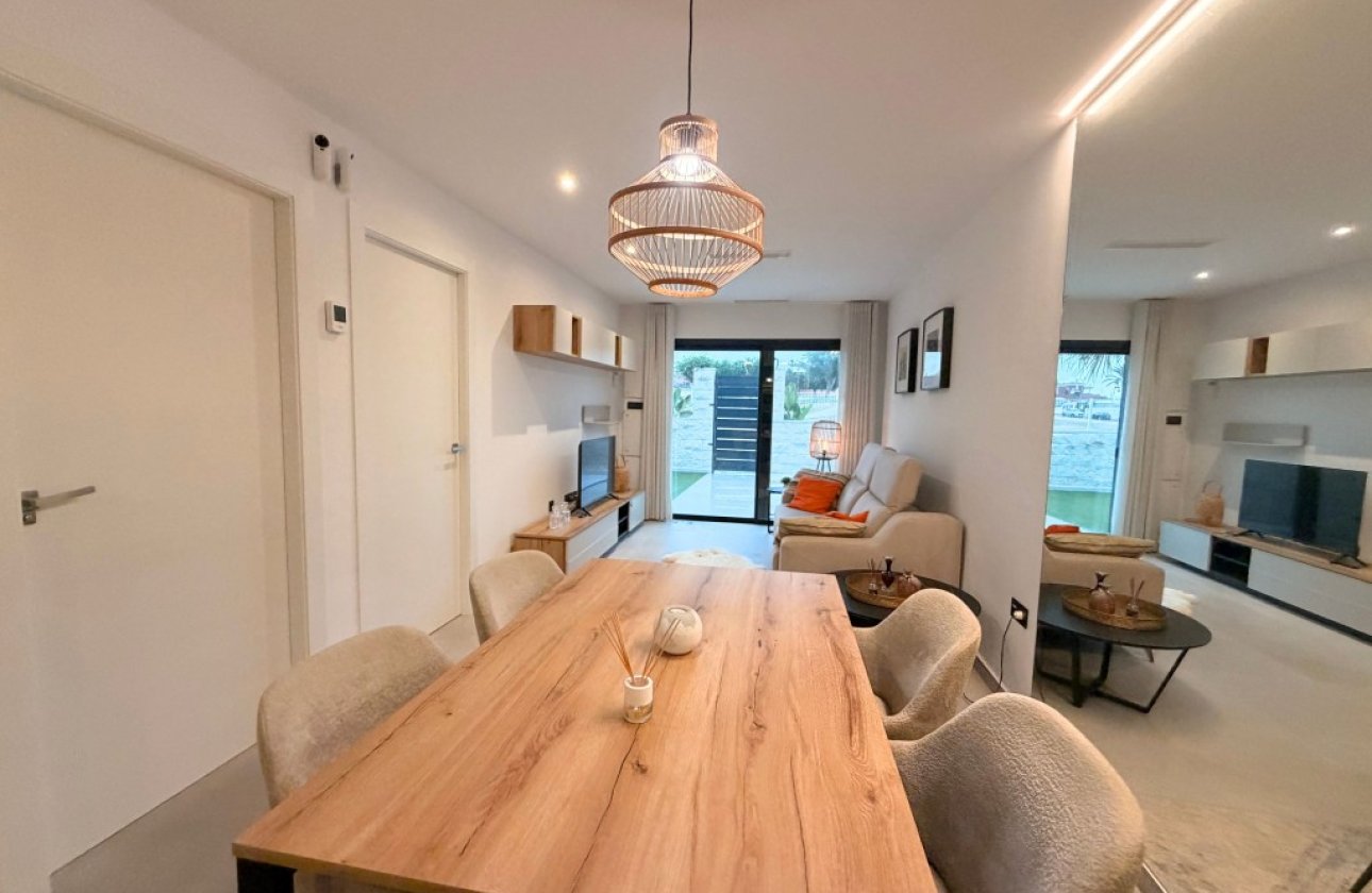 Resale - Apartment -
Lo Crispin - Inland