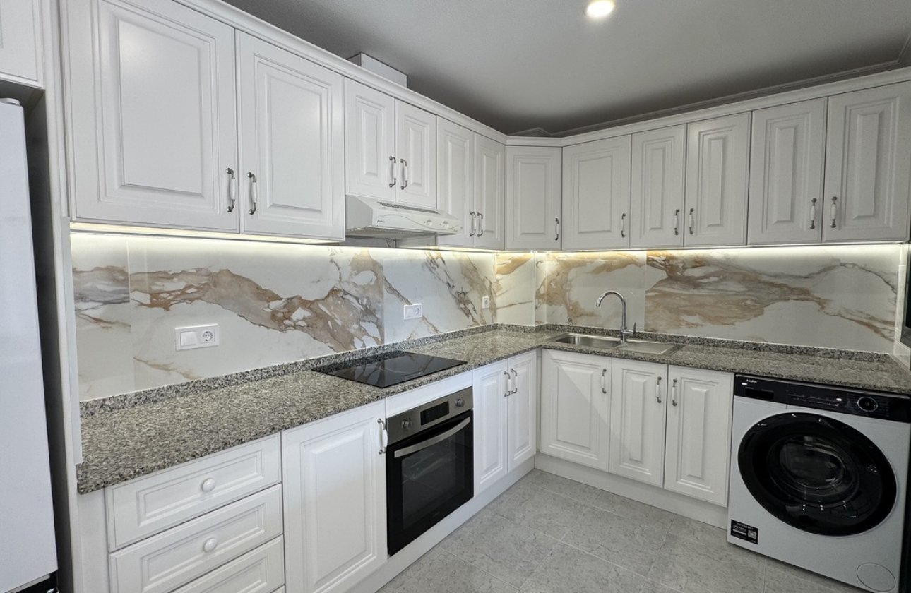 Resale - Apartment -
Lomas De Campoamor - Costa Blanca