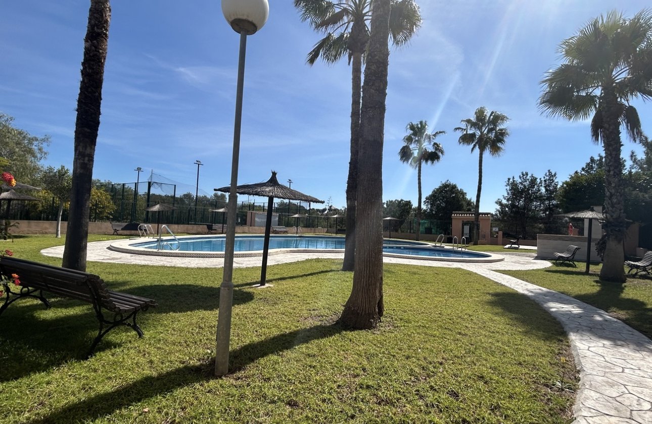Resale - Apartment -
Los Altos - Costa Blanca