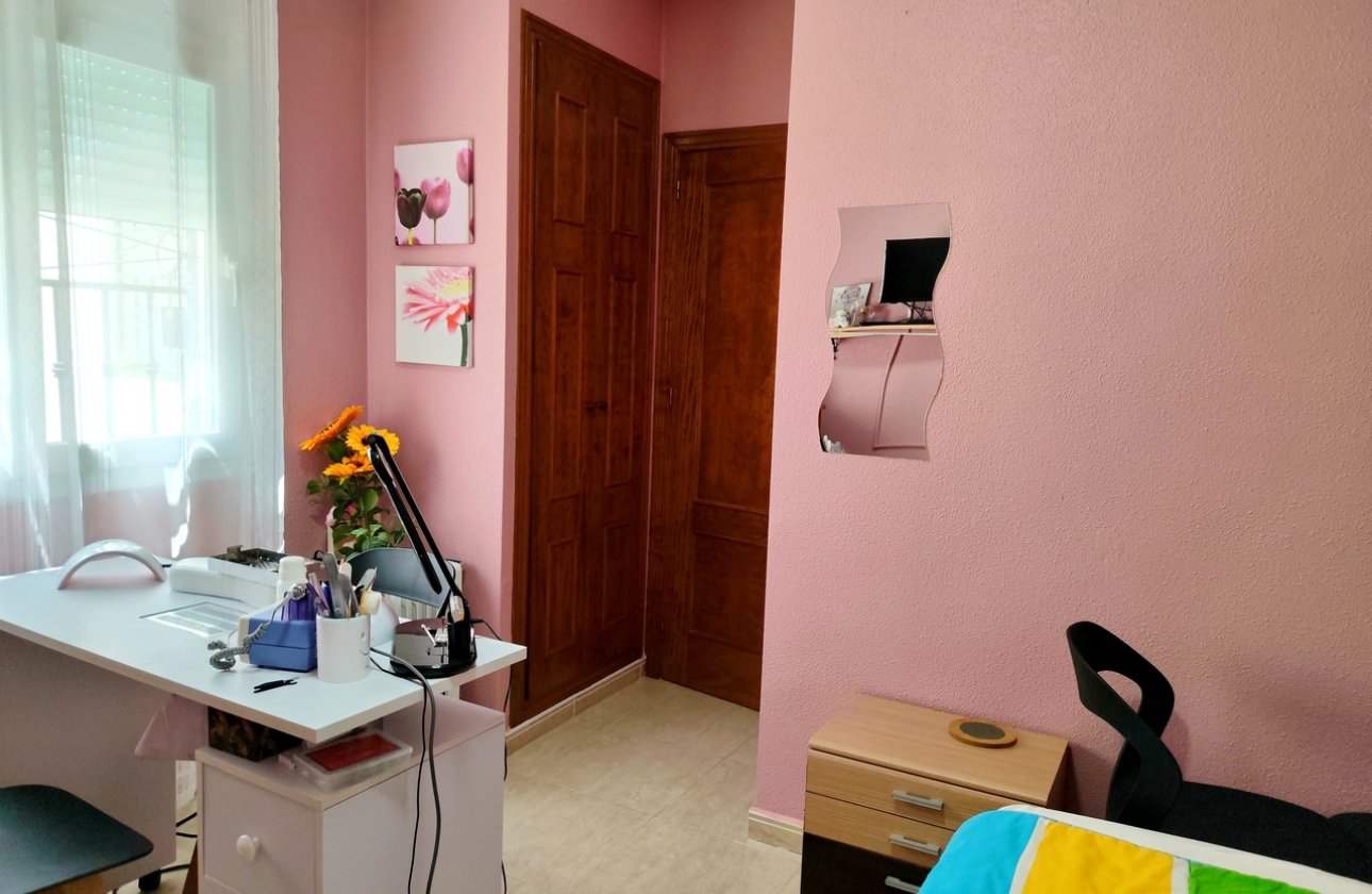 Resale - Apartment -
Los Altos - Costa Blanca