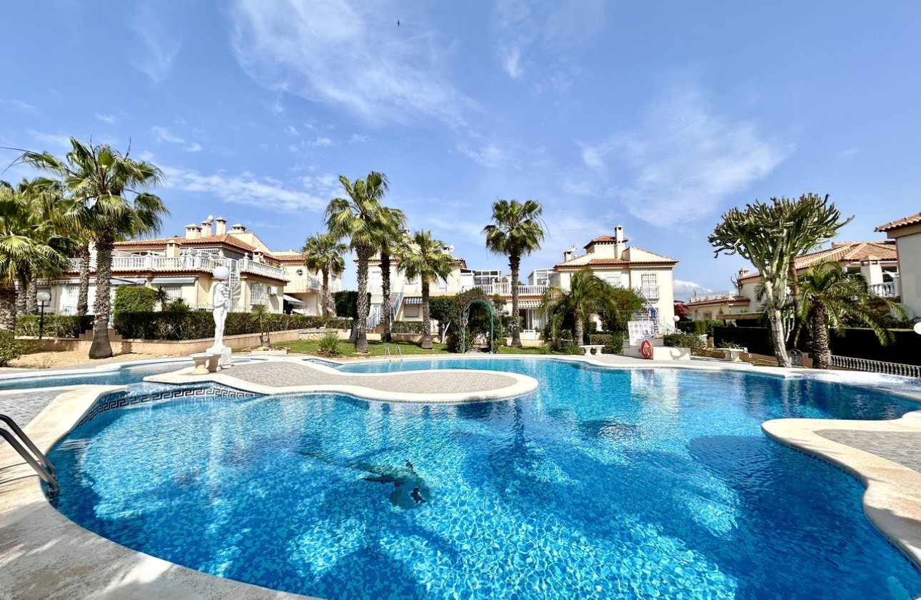 Resale - Apartment -
Los Altos - Costa Blanca