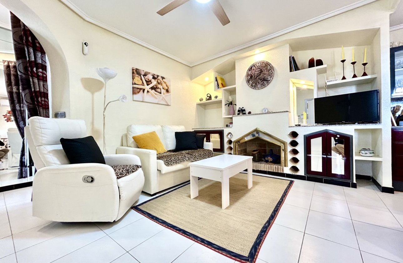 Resale - Apartment -
Los Altos - Costa Blanca