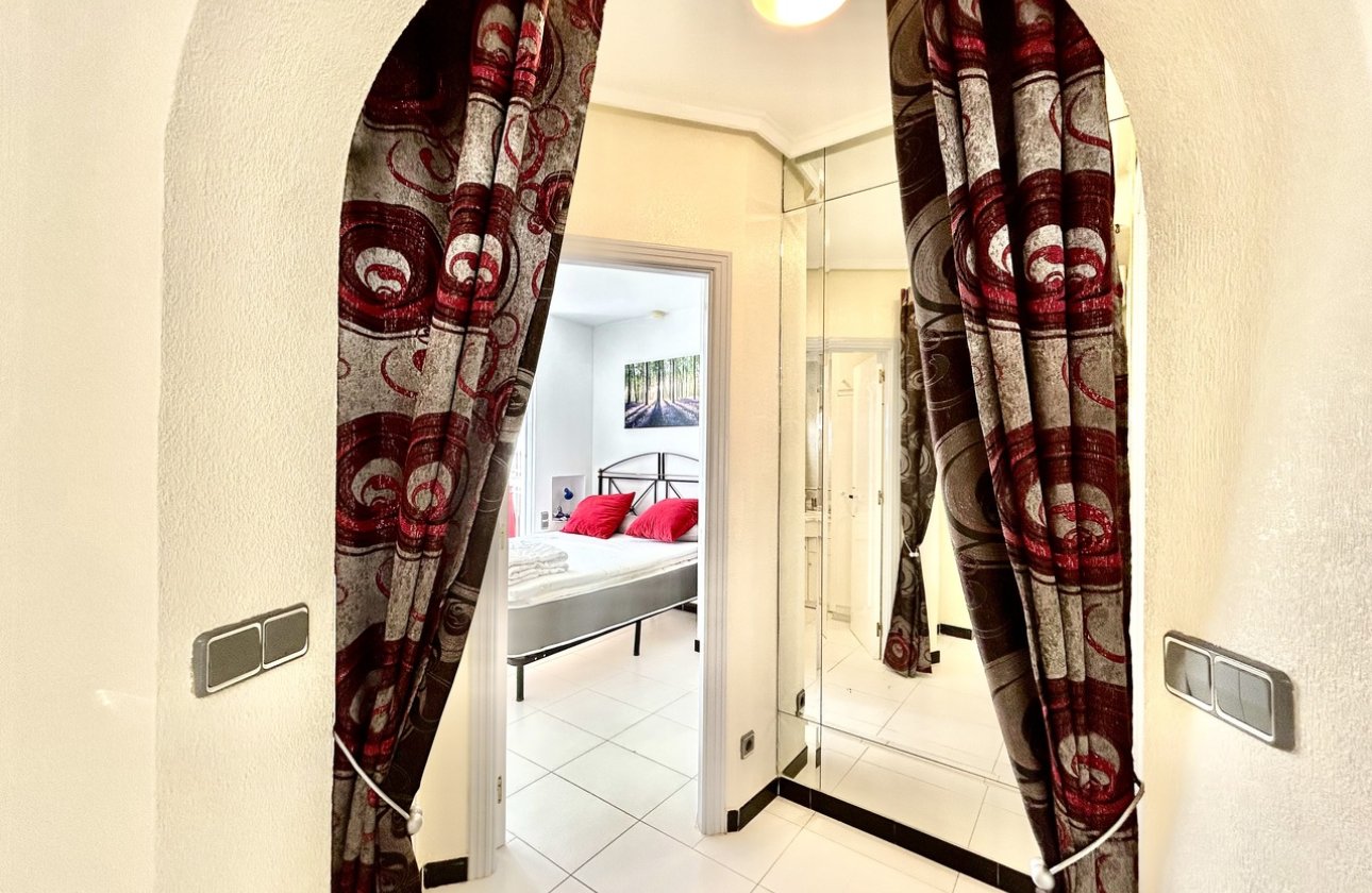 Resale - Apartment -
Los Altos - Costa Blanca