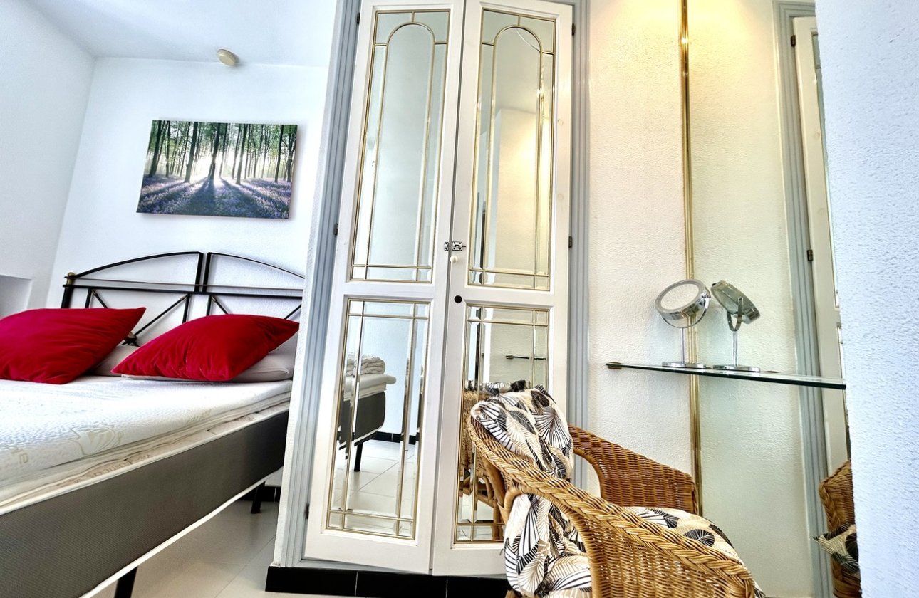 Resale - Apartment -
Los Altos - Costa Blanca