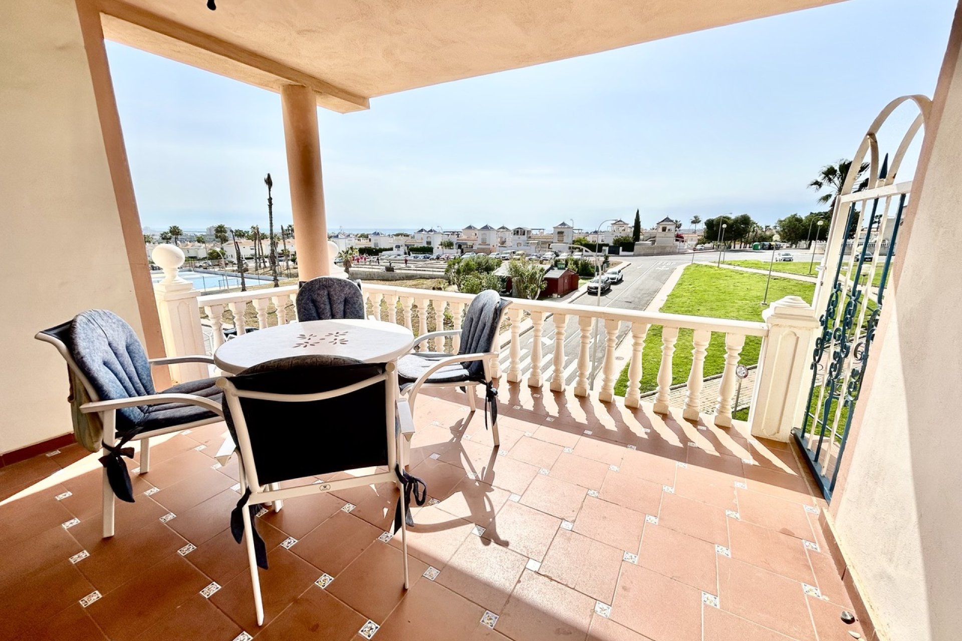 Resale - Apartment -
Los Altos - Costa Blanca