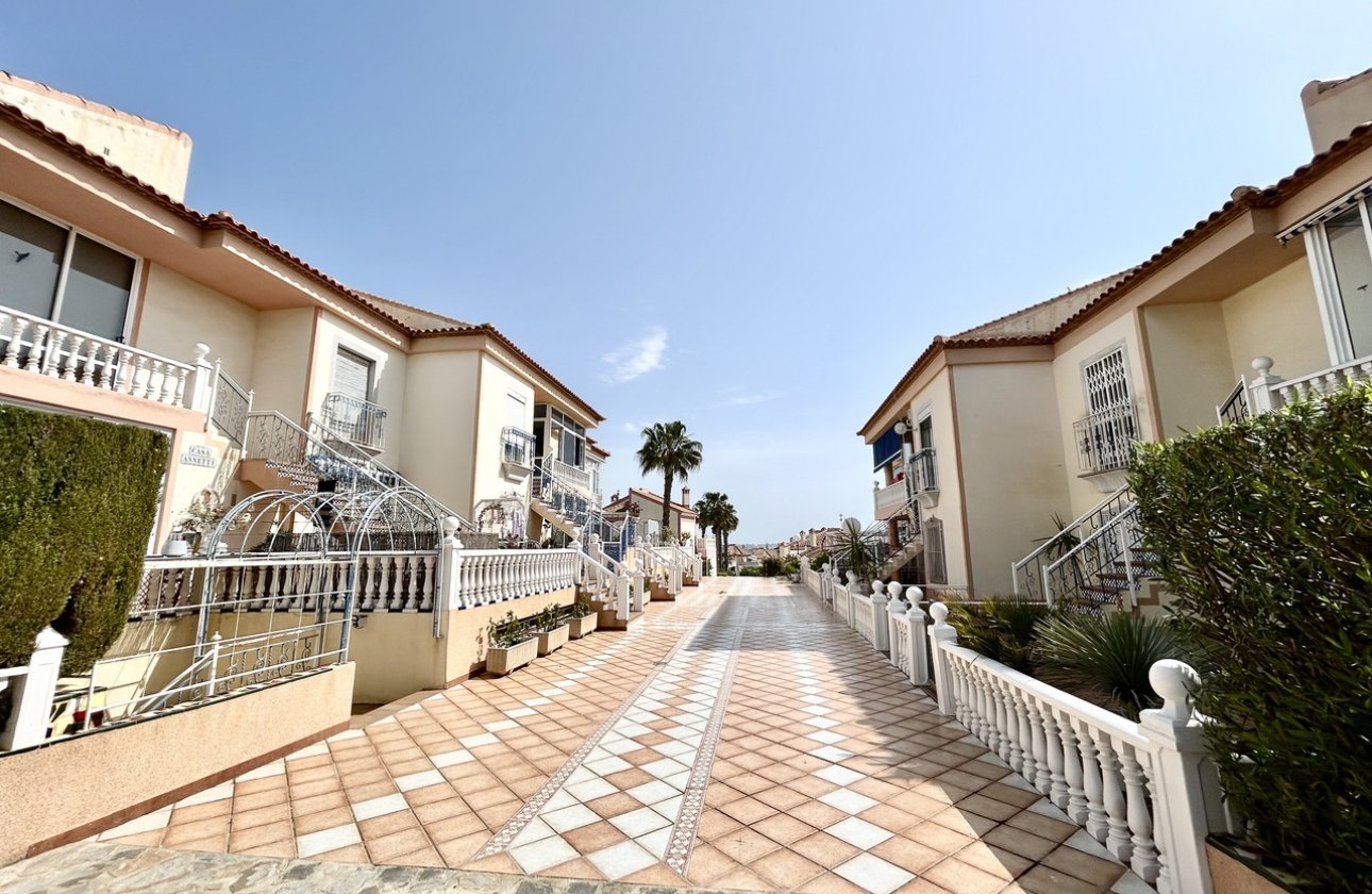 Resale - Apartment -
Los Altos - Costa Blanca