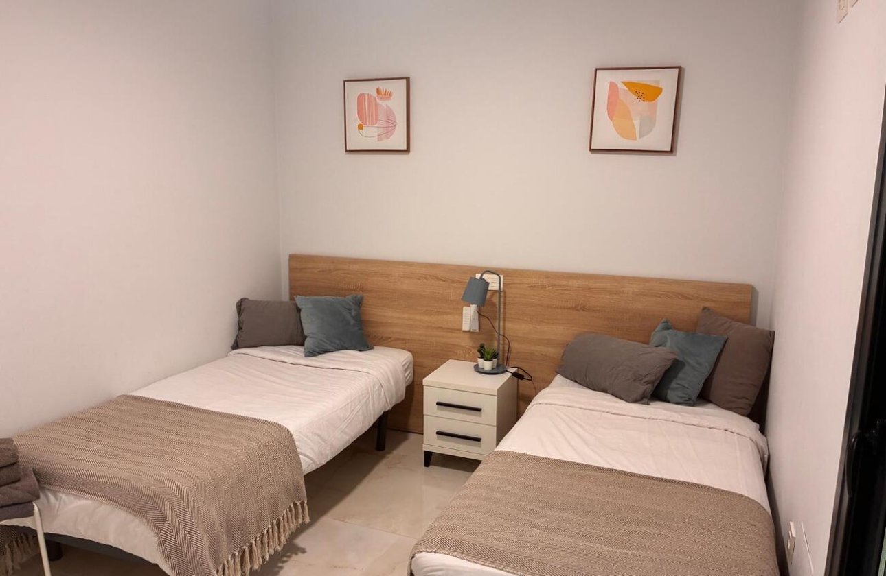 Resale - Apartment -
Los Altos - Costa Blanca