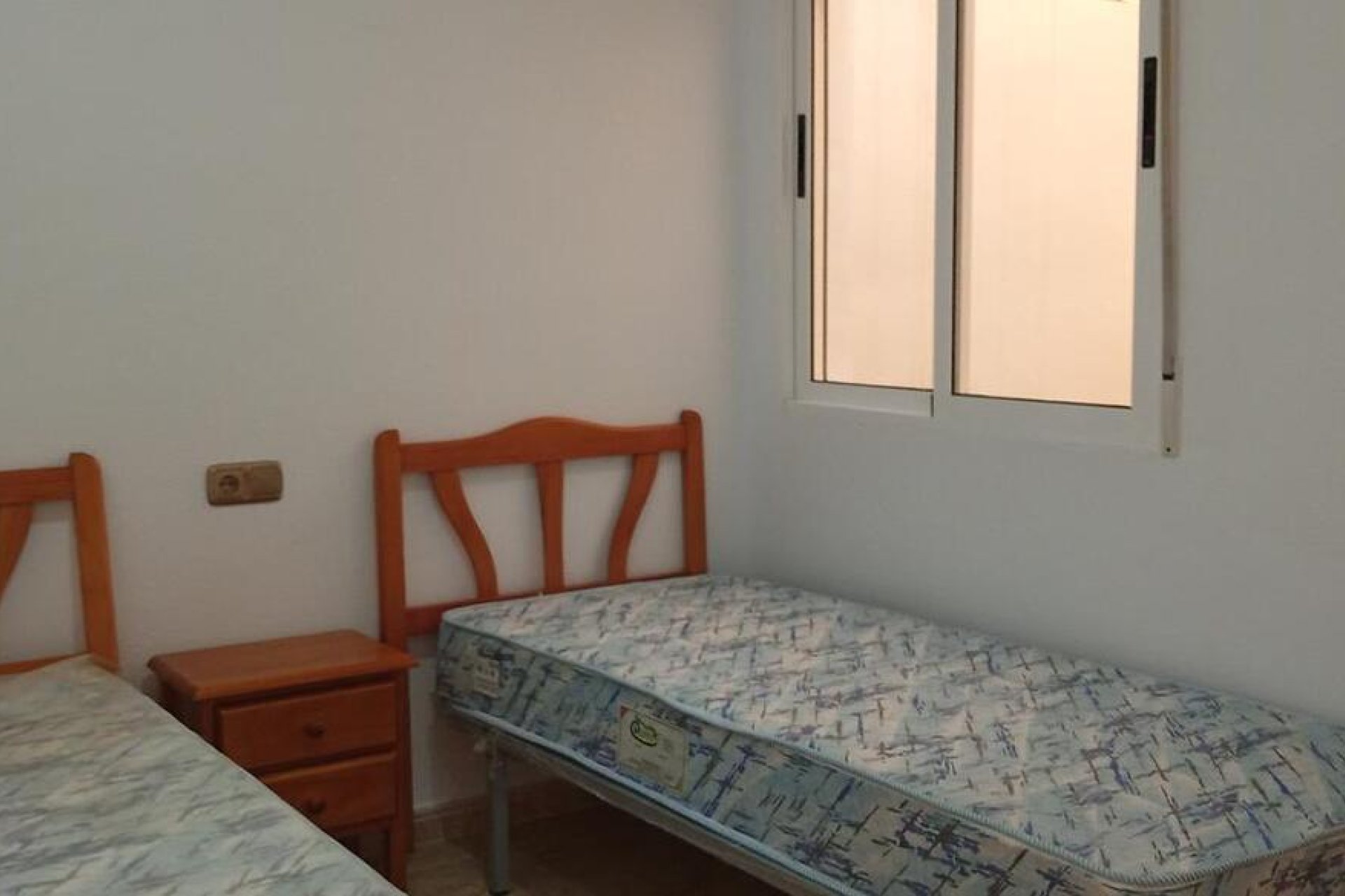 Resale - Apartment -
Los Montesinos - PUEBLO CENTRO
