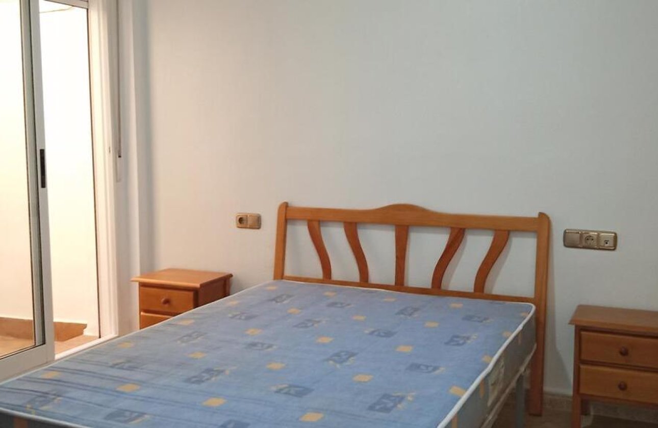 Resale - Apartment -
Los Montesinos - PUEBLO CENTRO