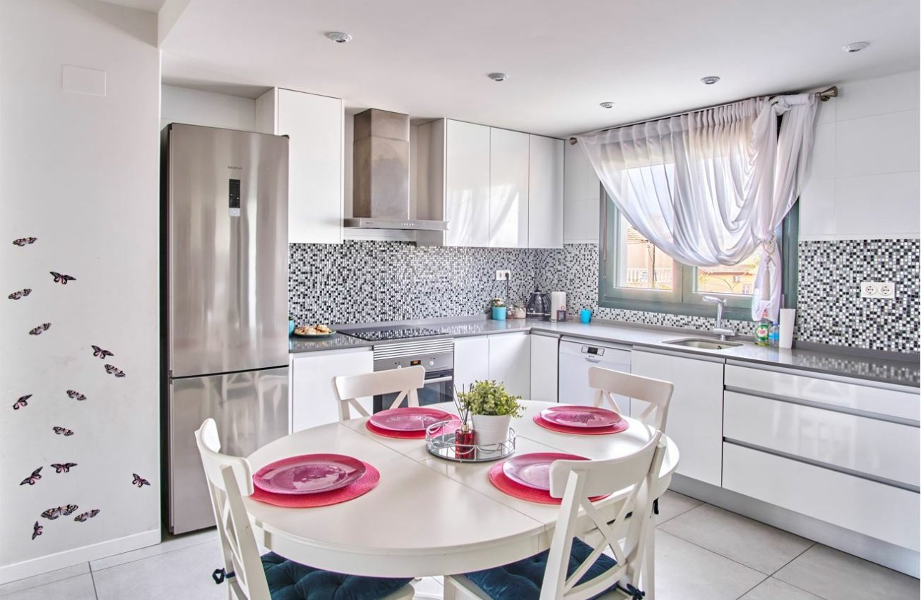 Resale - Apartment -
Mil Palmeras - Costa Blanca