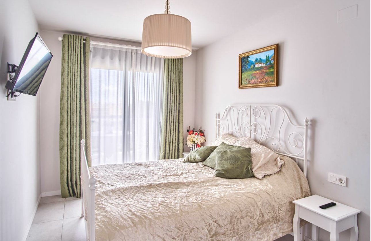 Resale - Apartment -
Mil Palmeras - Costa Blanca