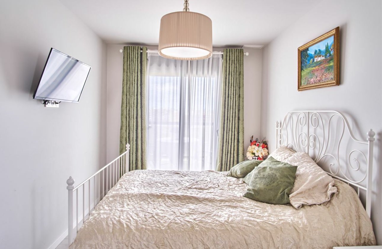 Resale - Apartment -
Mil Palmeras - Costa Blanca