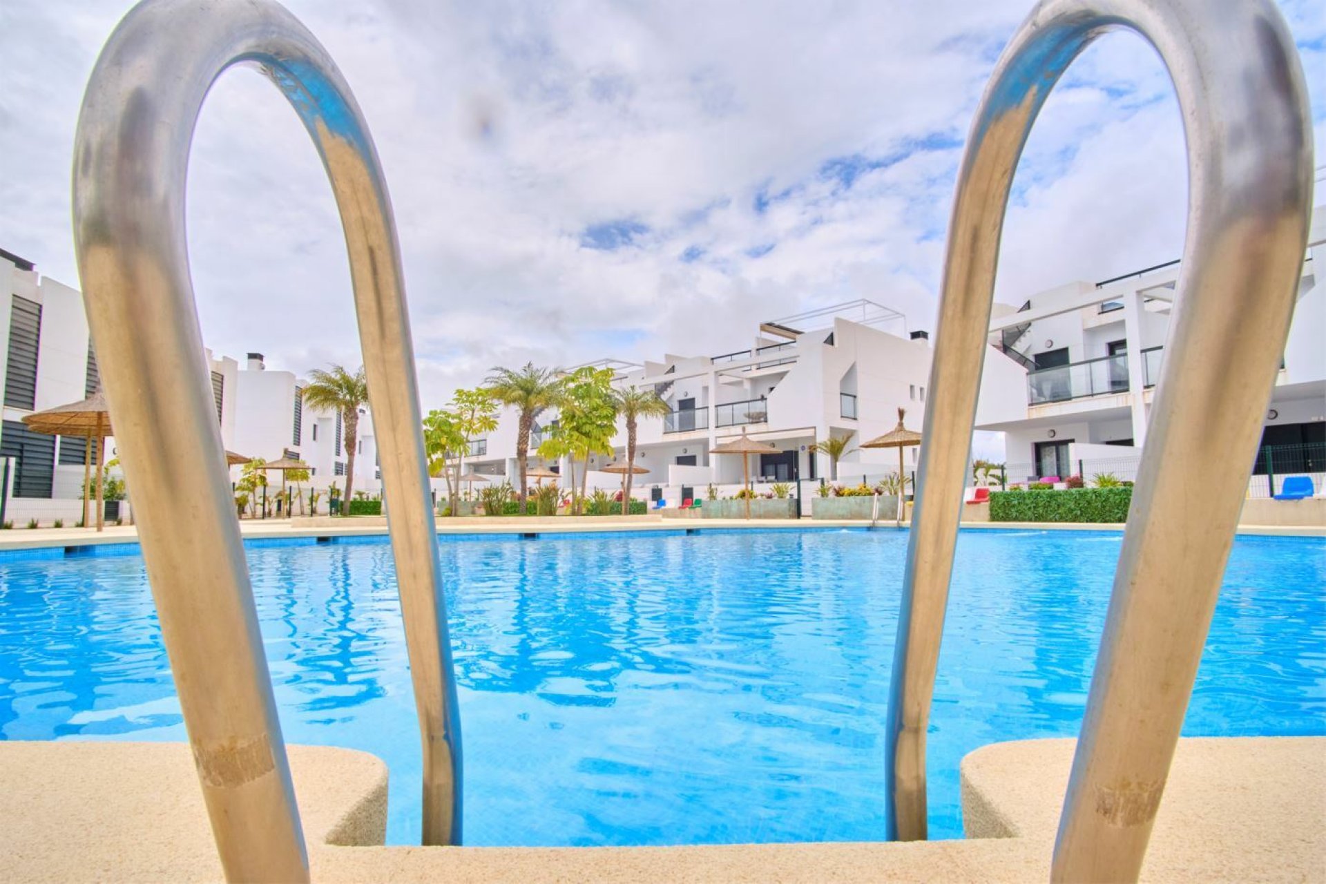 Resale - Apartment -
Mil Palmeras - Costa Blanca