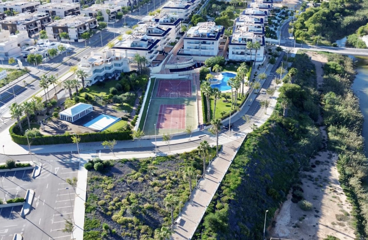 Resale - Apartment -
Mil Palmeras - Costa Blanca