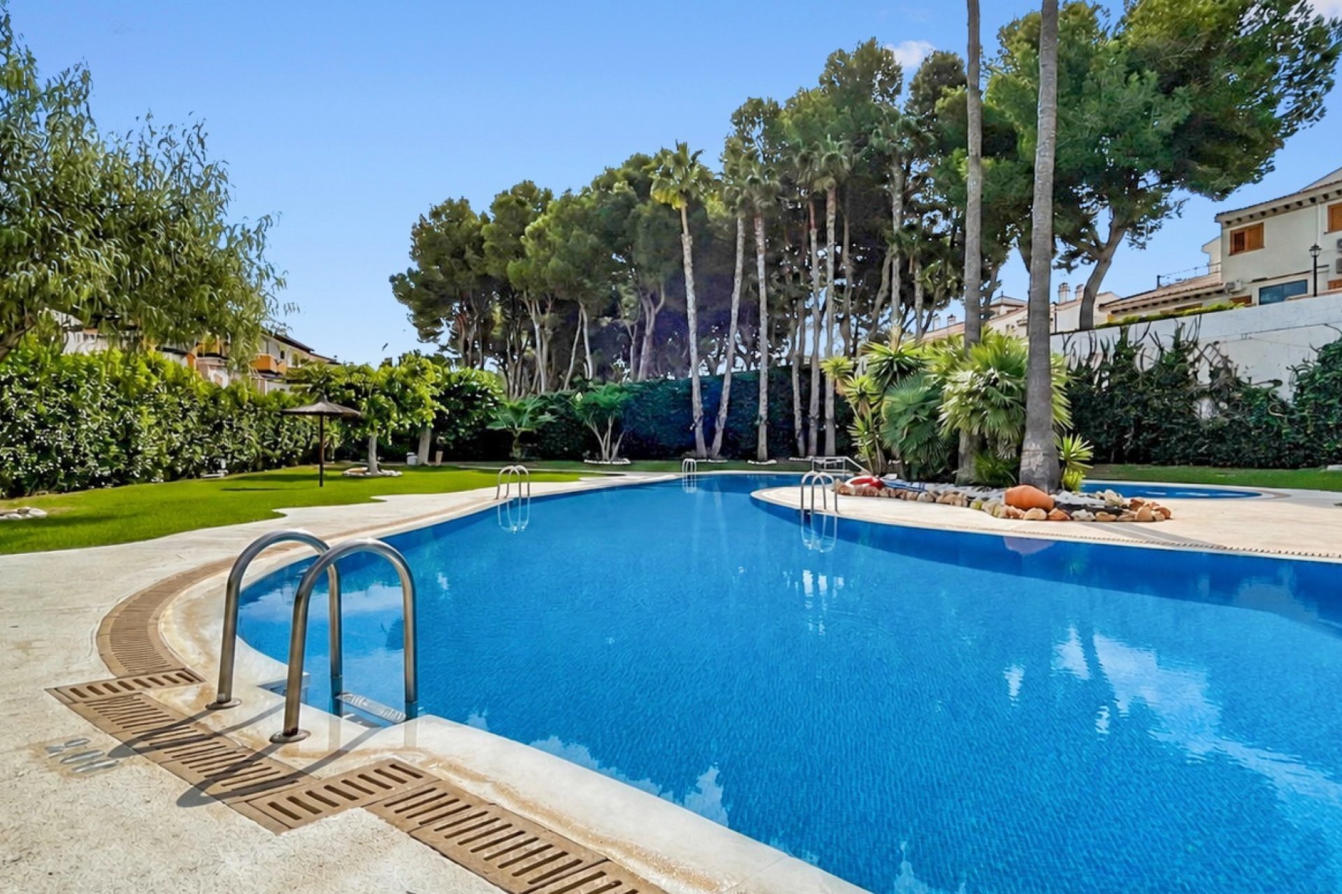 Resale - Apartment -
Mil Palmeras - Costa Blanca