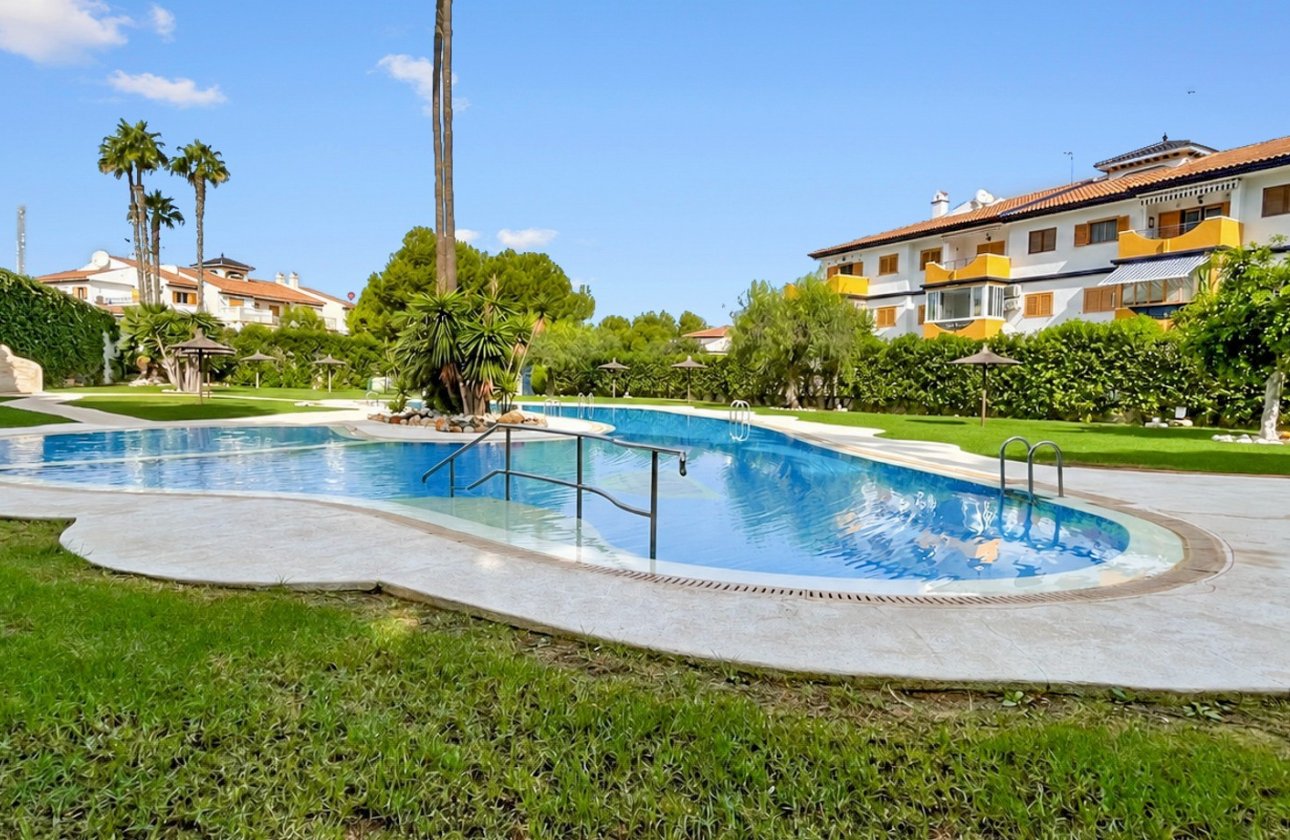 Resale - Apartment -
Mil Palmeras - Costa Blanca