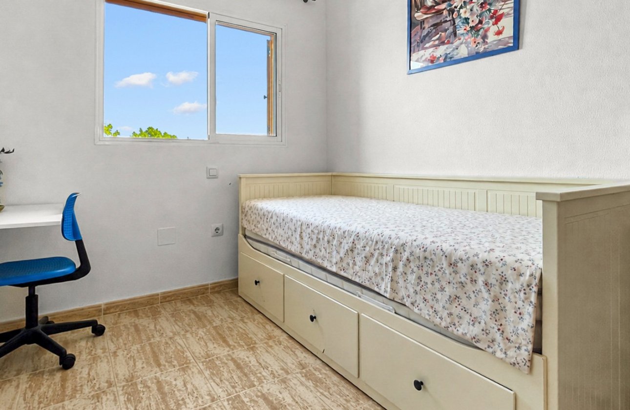 Resale - Apartment -
Mil Palmeras - Costa Blanca