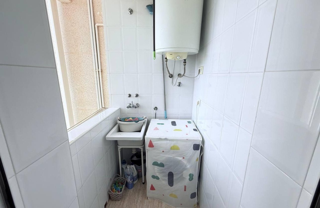 Resale - Apartment -
Orihuela Costa - Campoamor