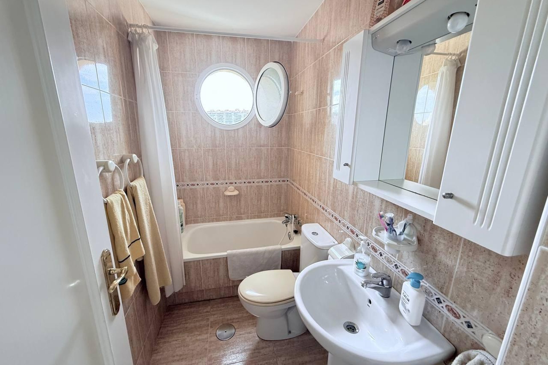 Resale - Apartment -
Orihuela Costa - Campoamor