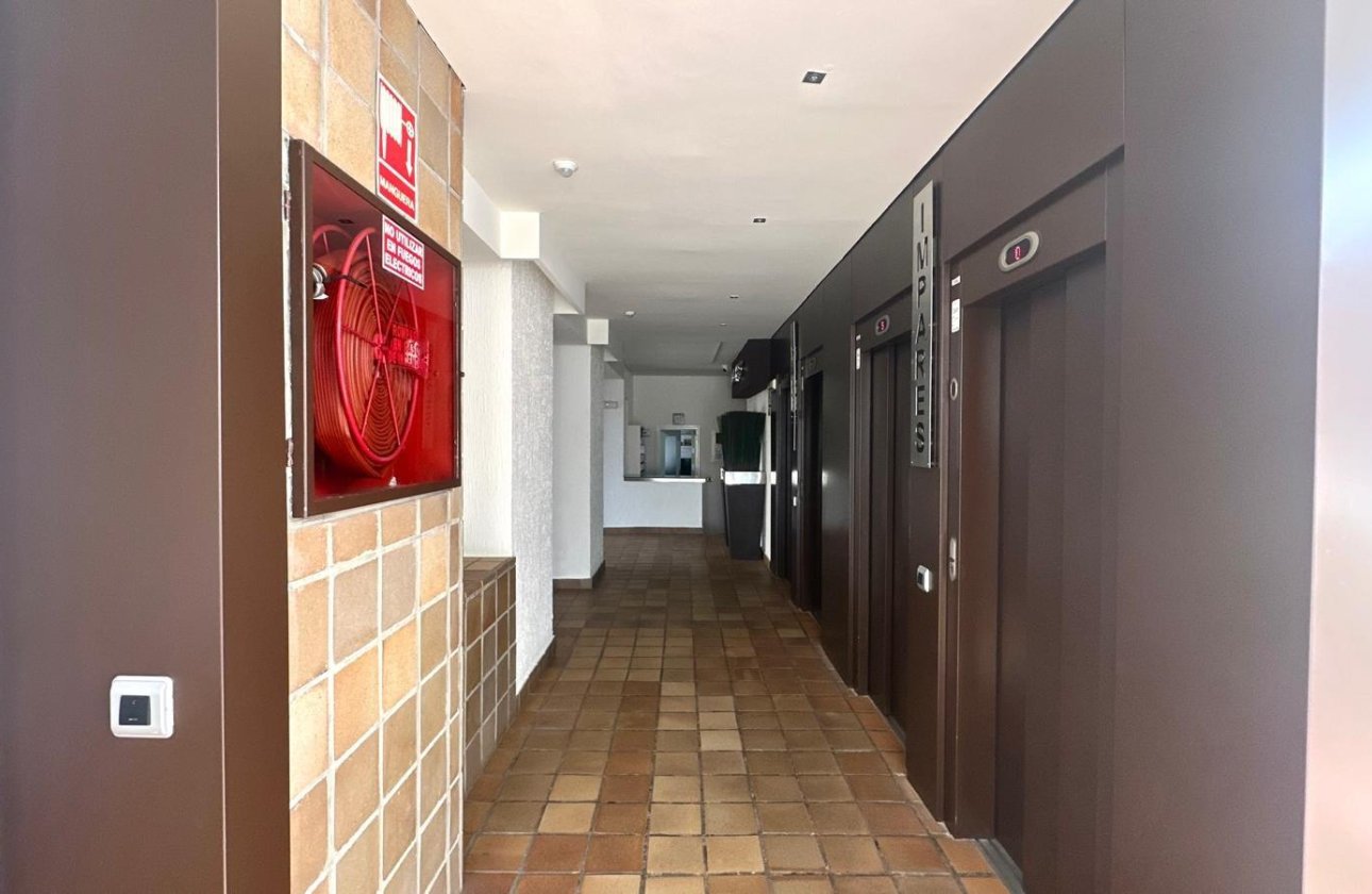 Resale - Apartment -
Orihuela Costa - Campoamor