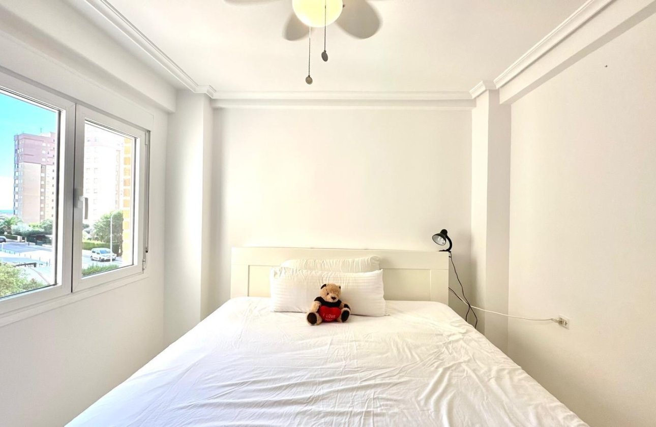 Resale - Apartment -
Orihuela Costa - Campoamor