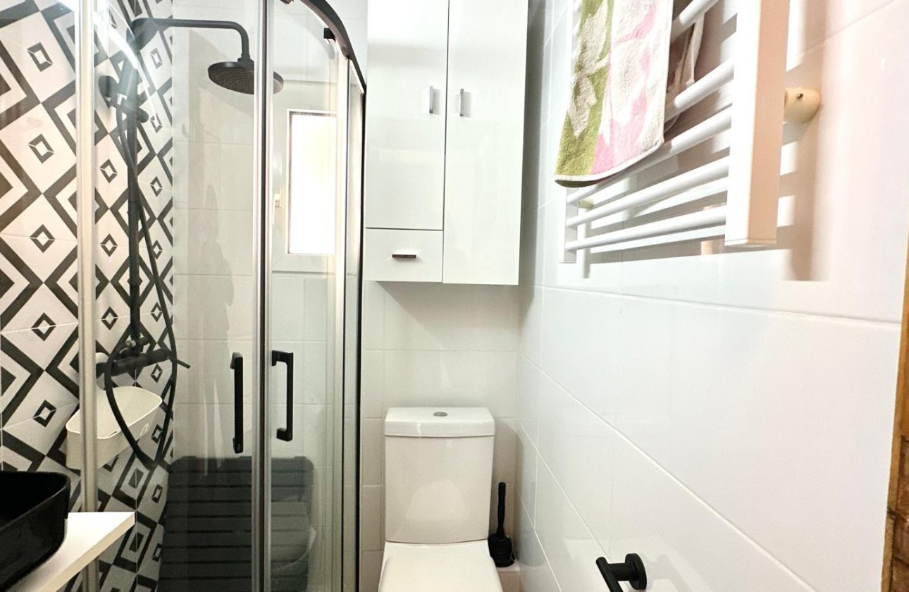 Resale - Apartment -
Orihuela Costa - Campoamor