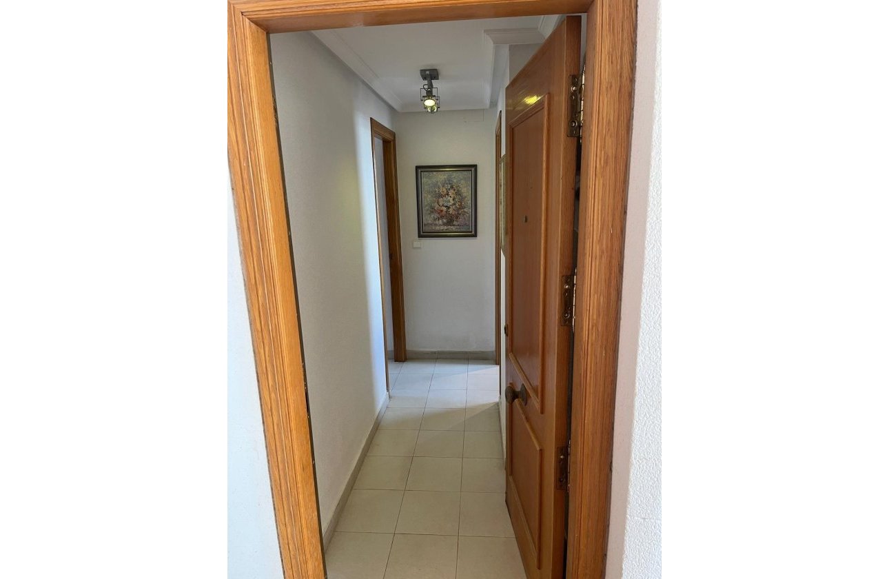 Resale - Apartment -
Orihuela Costa - Campoamor