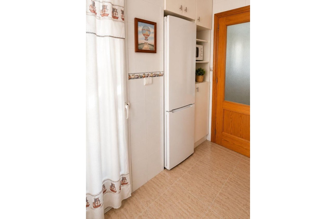 Resale - Apartment -
Orihuela Costa - Campoamor