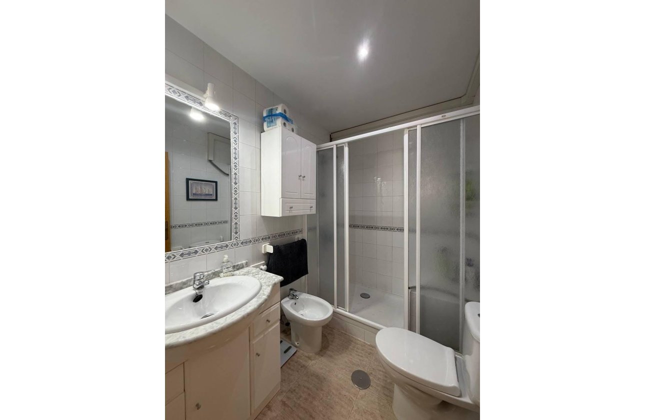 Resale - Apartment -
Orihuela Costa - Campoamor