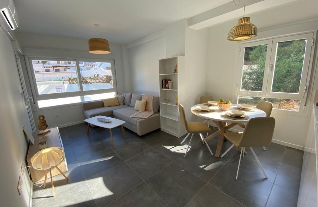 Resale - Apartment -
Orihuela Costa - Campoamor