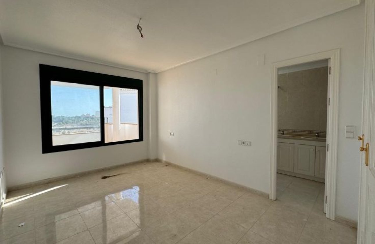 Resale - Apartment -
Orihuela Costa - Costa Blanca