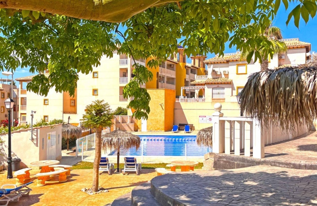 Resale - Apartment -
Orihuela Costa - Costa Blanca