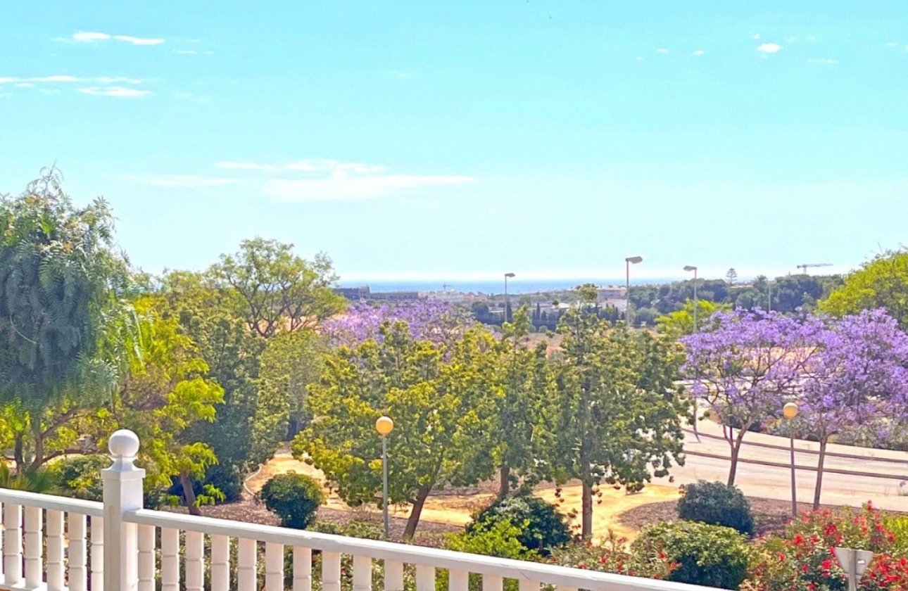 Resale - Apartment -
Orihuela Costa - Costa Blanca