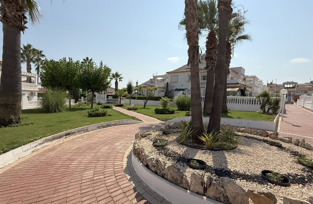 Resale - Apartment -
Orihuela Costa - Costa Blanca