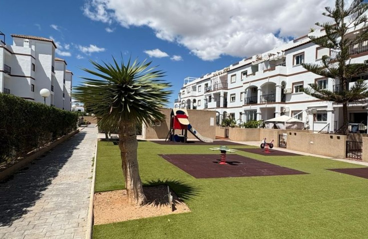 Resale - Apartment -
Orihuela Costa - Costa Blanca