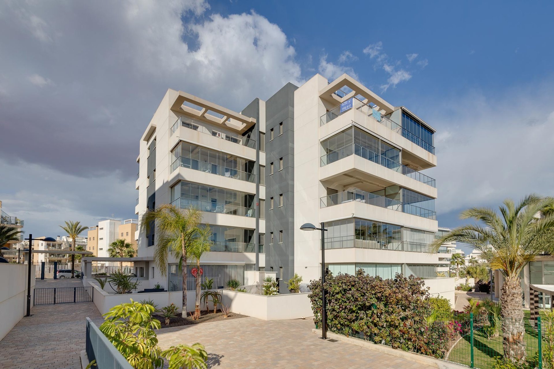 Resale - Apartment -
Orihuela Costa - Costa Blanca