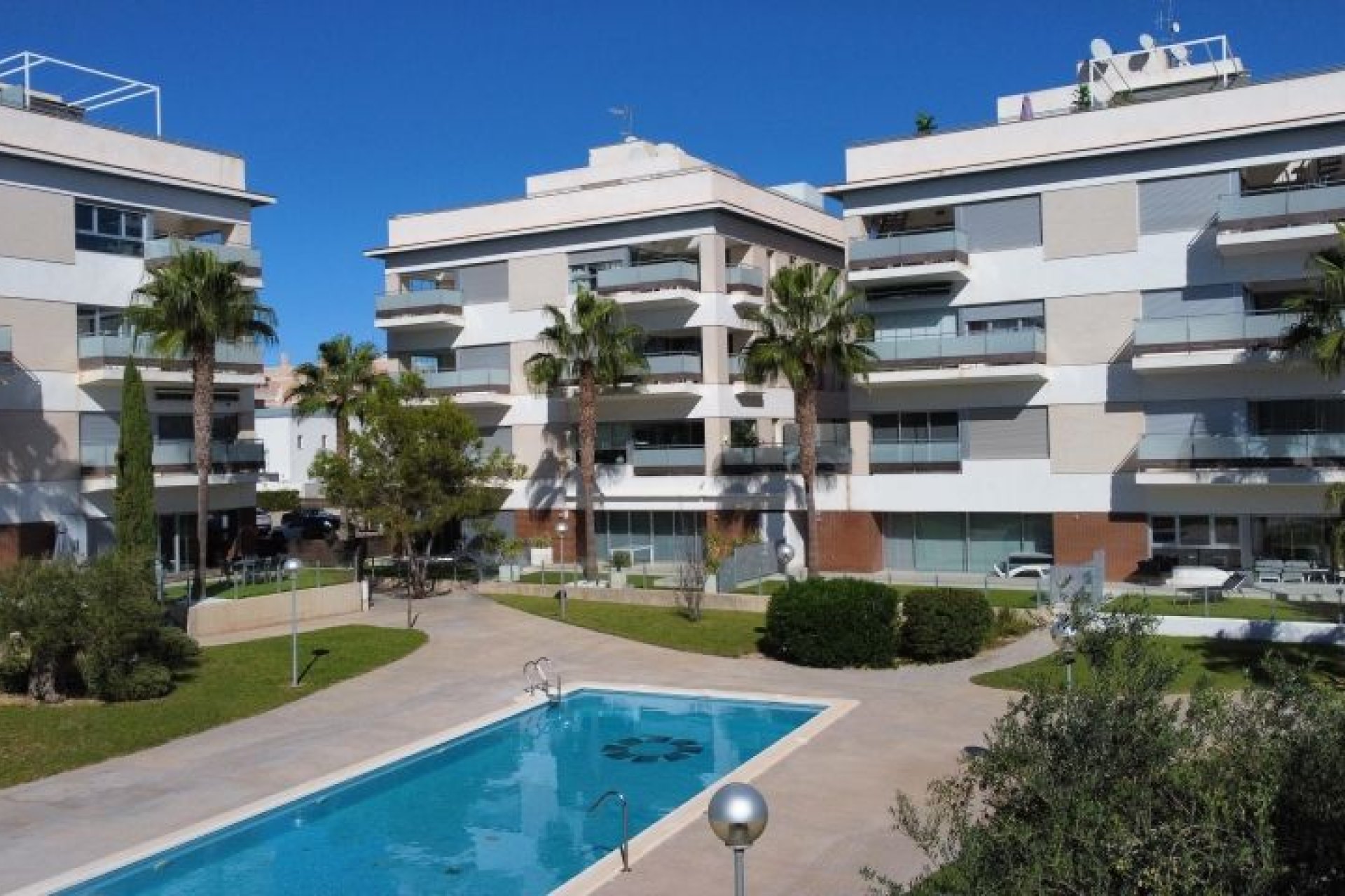 Resale - Apartment -
Orihuela Costa - Costa Blanca