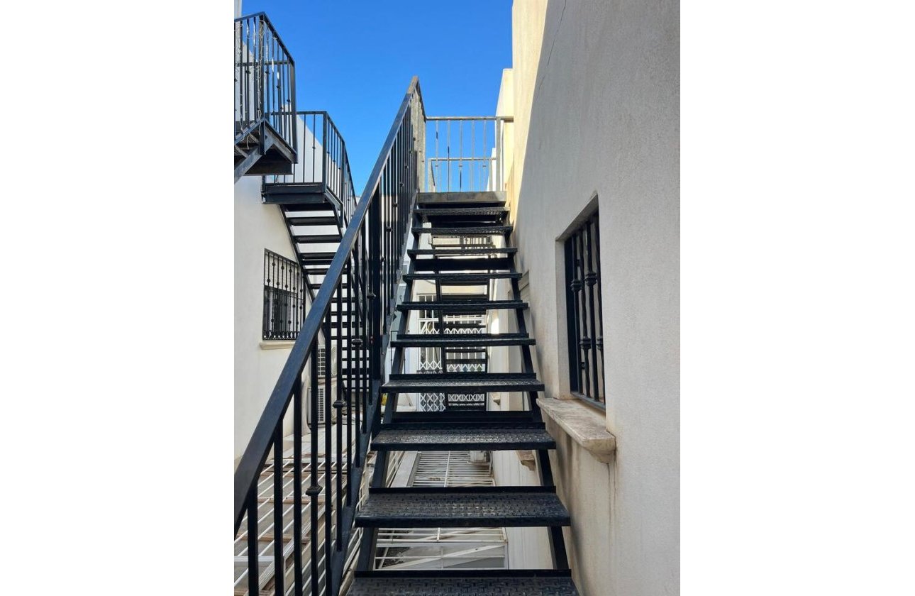 Resale - Apartment -
Orihuela Costa - Costa Blanca