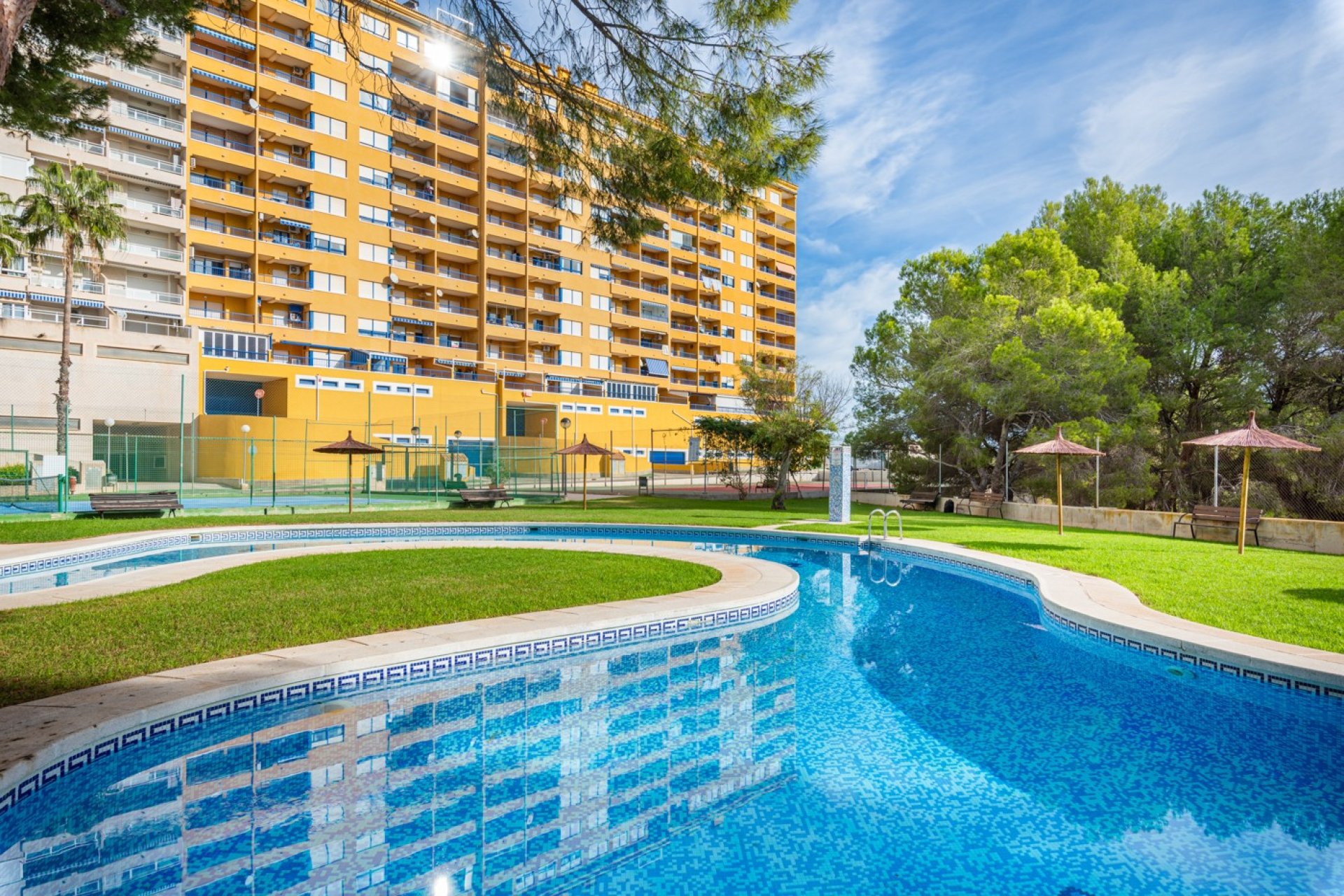 Resale - Apartment -
Orihuela Costa - Costa Blanca