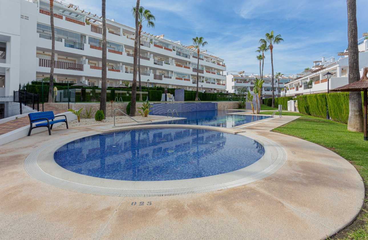 Resale - Apartment -
Orihuela Costa - Costa Blanca