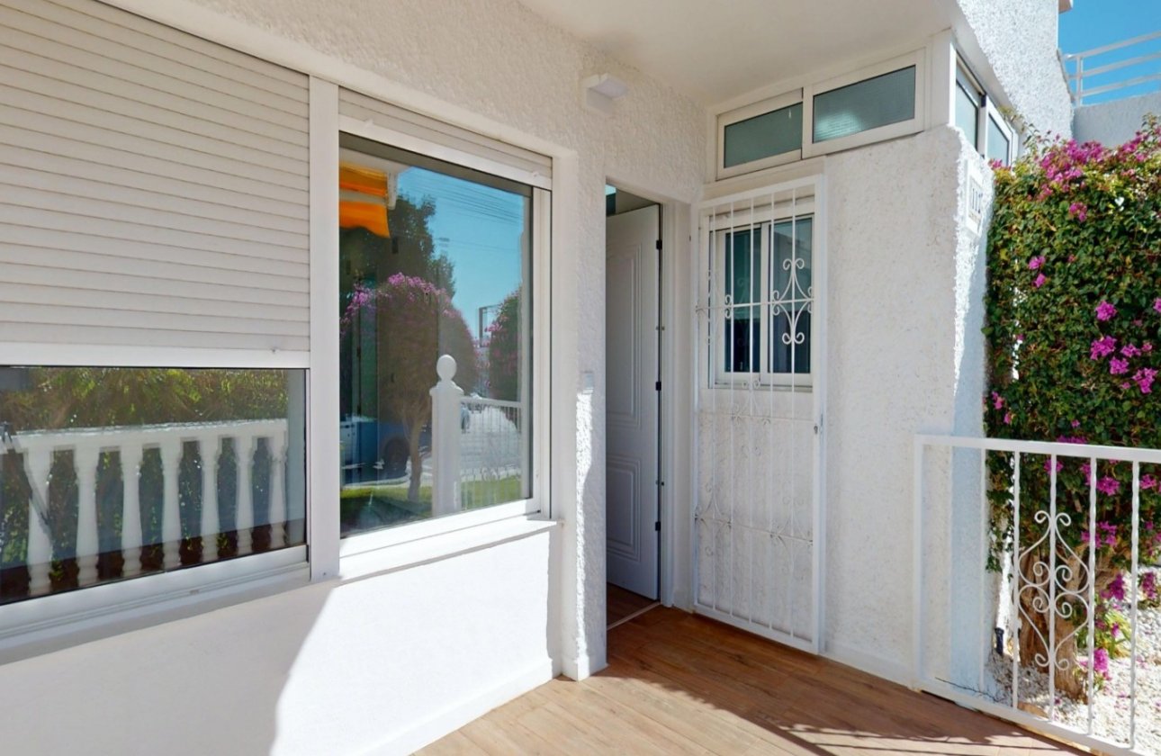 Resale - Apartment -
Orihuela Costa - Costa Blanca