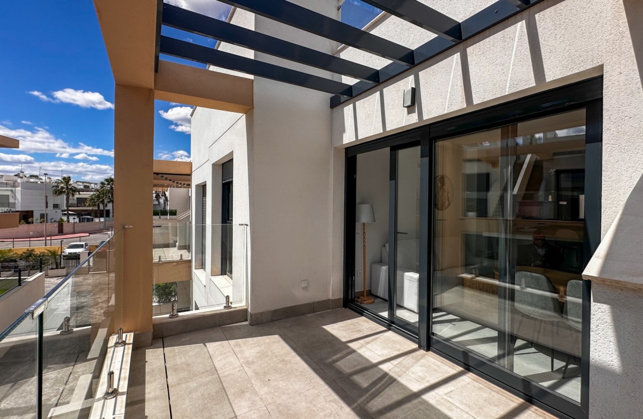 Resale - Apartment -
Orihuela Costa - Costa Blanca